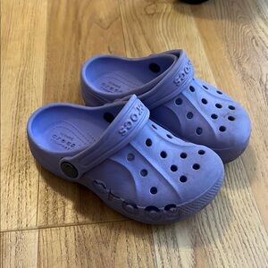 Toddler crocs